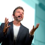 Prijemný hlas –zdroj veľkých obchodov