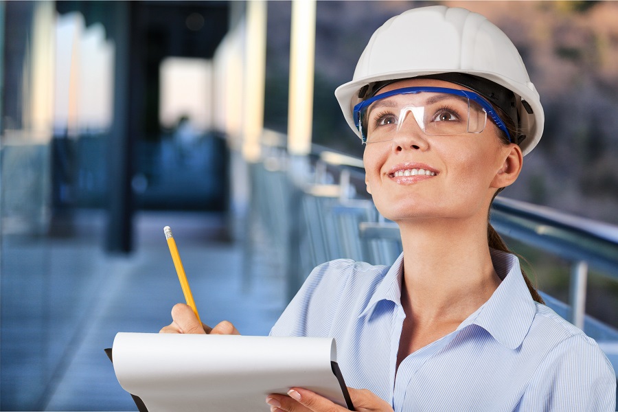 Oči chráňme pred slnkom aj úrazom. Čo všetko treba vedieť?