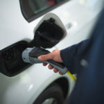 Na trh sa dostávajú prvé samonabíjacie elektromobily