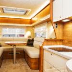 Dovolenky budúcnosti – s elektromobilom a nabíjacím obytným prívesom