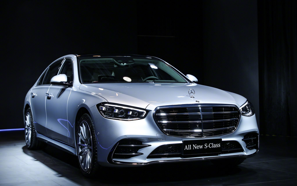 Luxusné a nezvyčajné možnosti, ktoré sú len v prémiových autách