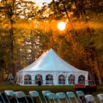 Oslava či párty vo vlastnej záhrade? Párty stany sú vhodnou voľbou