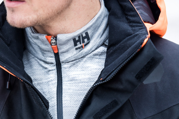 Buďte počas práce v teple a pohodlí: Termooblečenie Helly Hansen