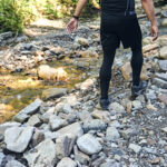 Snímač tlaku pneumatík TPMS namontovaný na kolese auta